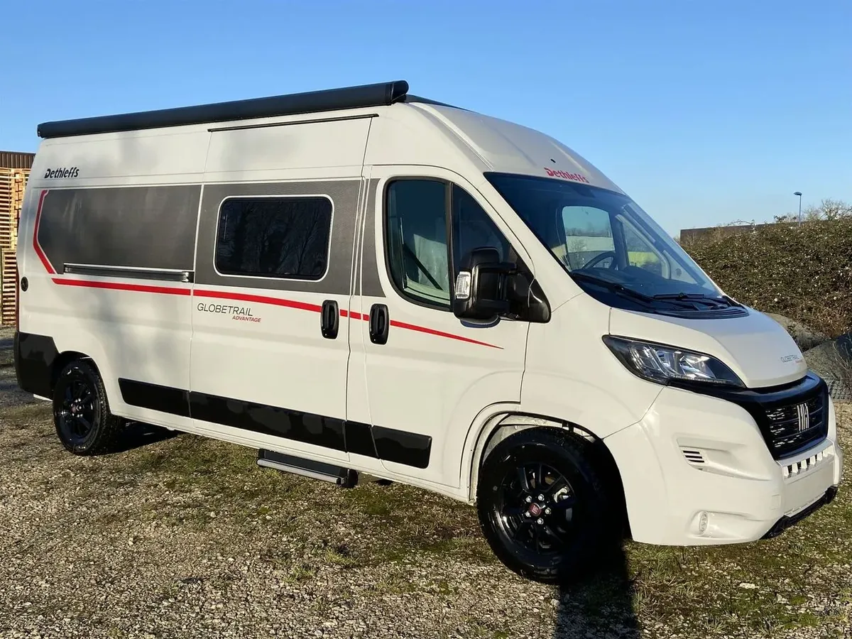 Los Primos Camper